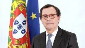 Read more about the article Manuel Castro Almeida assume compromisso com imprensa local