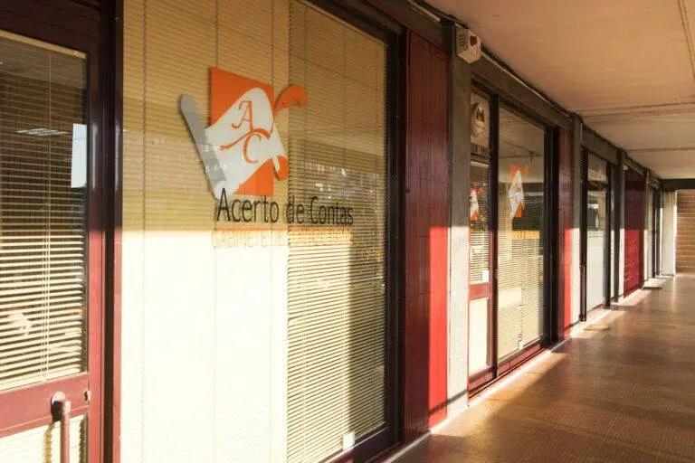 escritorio amarante 1 768x512